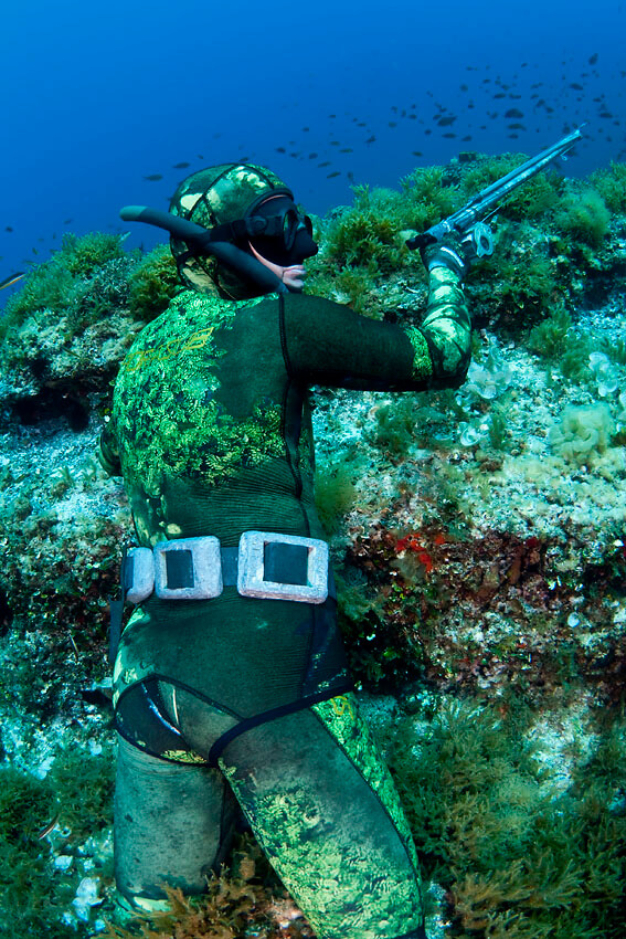 Combinaison camouflée chasse sous marine